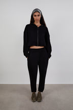 black_regular_fit_cotton_jogger_women_3