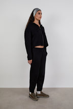 black_regular_fit_cotton_jogger_women_5