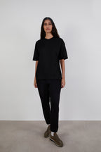 oversized_t-shirt_black_women_1