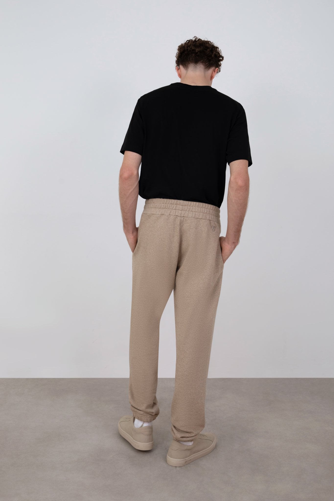 regular_fit_cotton_jogger_sable_men_3