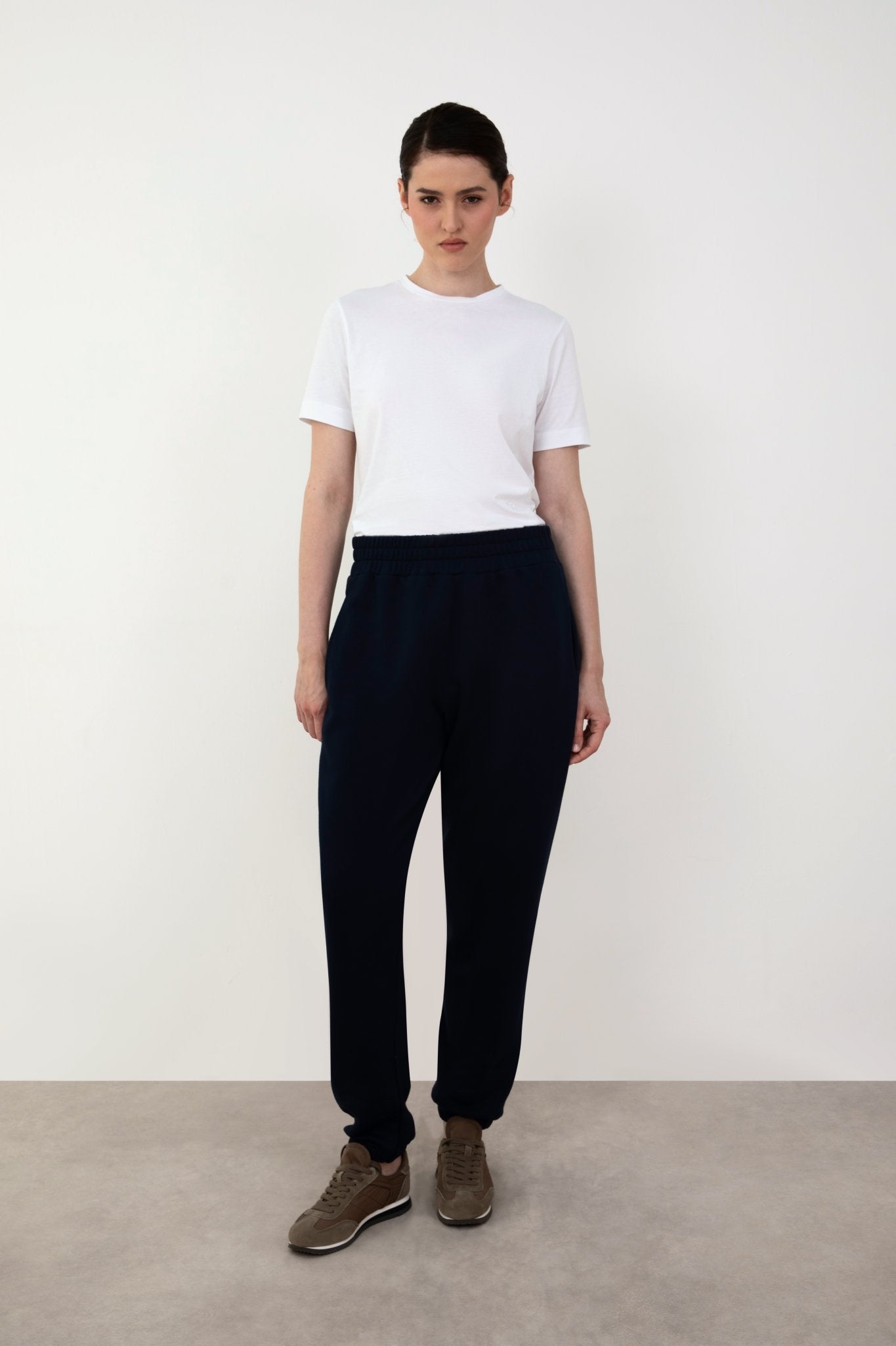 navy_regular_fit_cotton_jogger_women_2