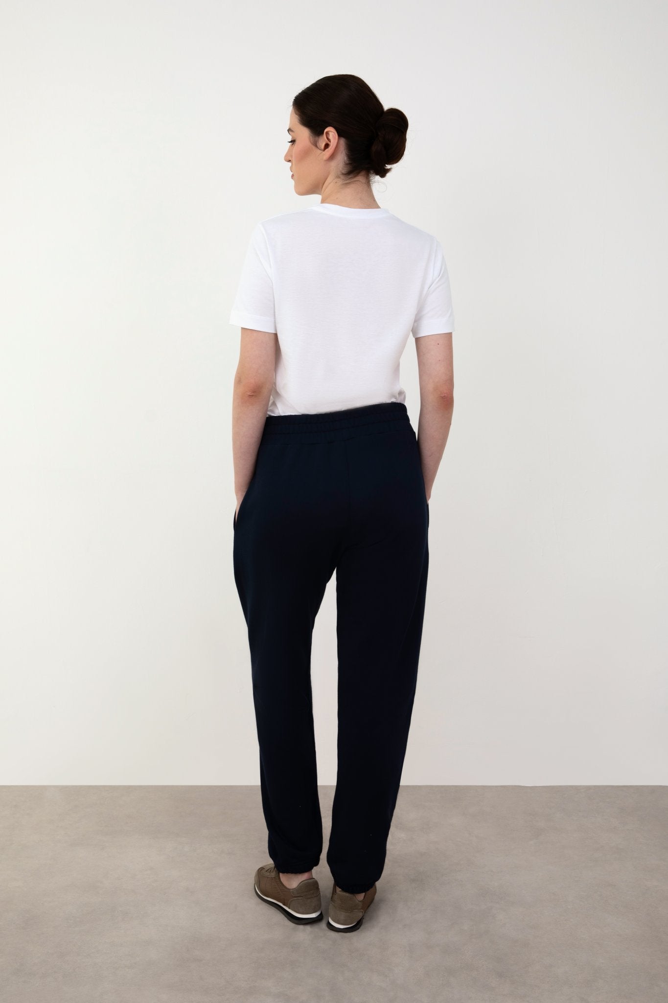 navy_regular_fit_cotton_jogger_women_8