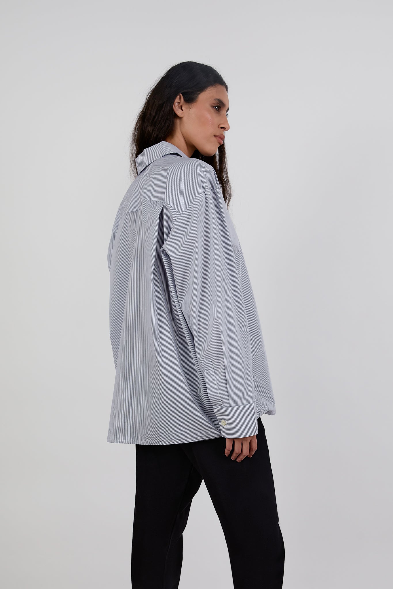 COLORSTRIPEDGREYSHIRT-women-5